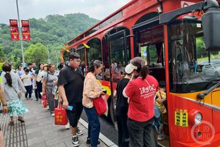 记者：J联赛跨年赛程冬歇期3个月，为中超实行跨年赛制带来参考